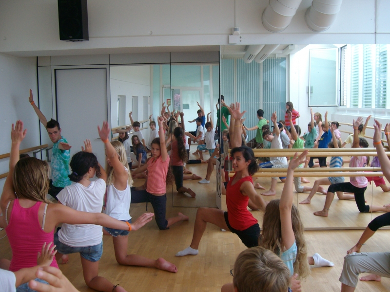 Village Camps International Summer Camp VDC Geneva 2016-08-12 https://www.villagecamps.com/journals_admin/images/338-6-Picture 043.jpg